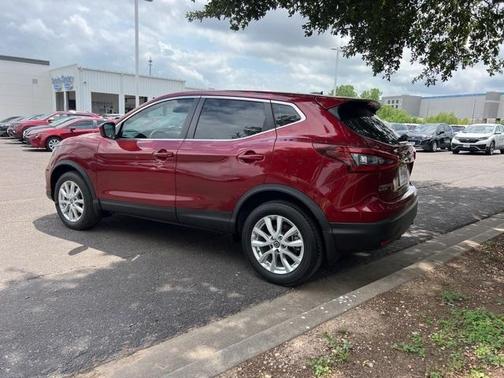 2022 Nissan Rogue Sport S