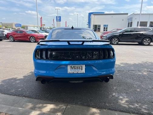 2022 Ford Mustang EcoBoost