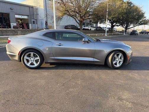 2022 Chevrolet Camaro 1LT