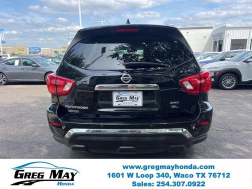 Magnetic Black Pearl 2019 Nissan Pathfinder SL