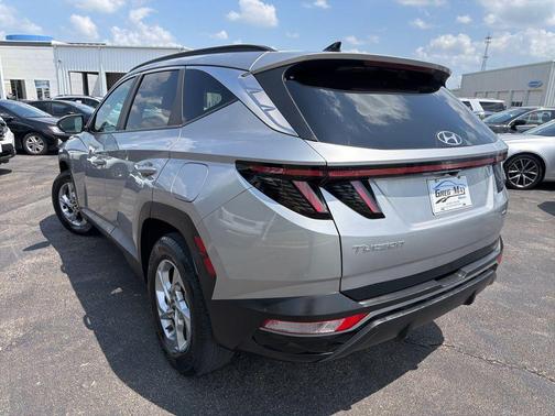 2023 Hyundai TUCSON SEL