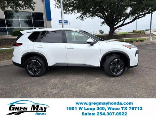 Everest White P 2025 Nissan Rogue SV