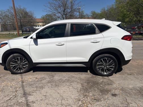 2021 Hyundai TUCSON SEL