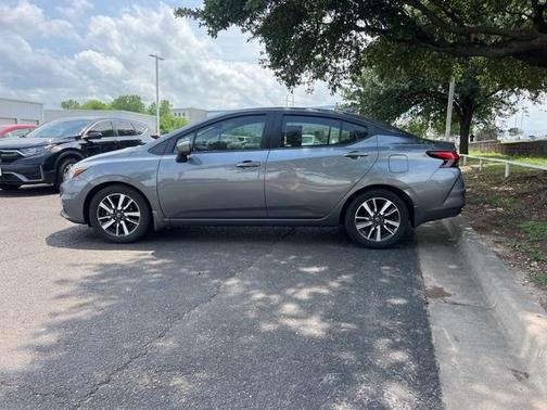 2021 Nissan Versa 1.6 SV