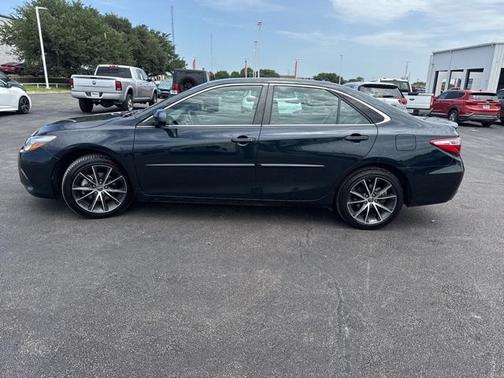 2017 Toyota Camry XSE