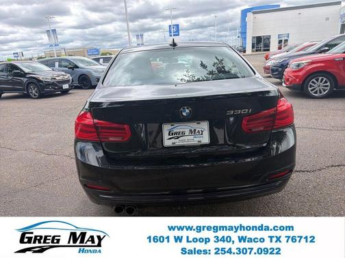 Black Sapphire Metallic 2018 BMW 330 i