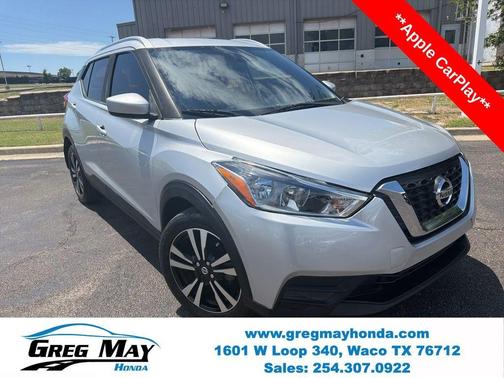 Brilliant Silver 2018 Nissan Kicks SV
