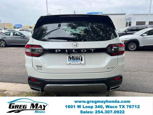 Platinum White Pearl 2026 Honda Pilot Elite