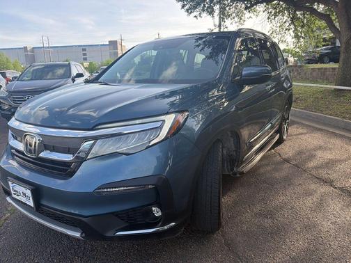 Obsidian Blue Pearl 2022 Honda Pilot Touring 8-Passenger