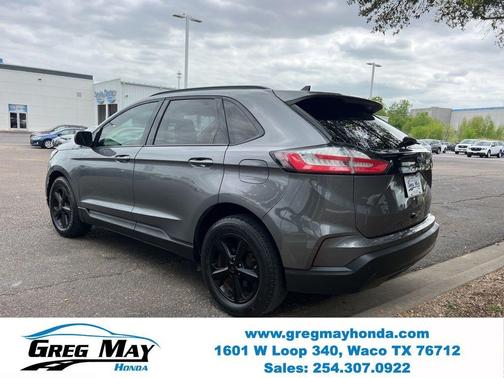 Carbonized Gray Metallic 2021 Ford Edge SE