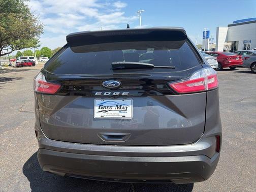 2021 Ford Edge SE