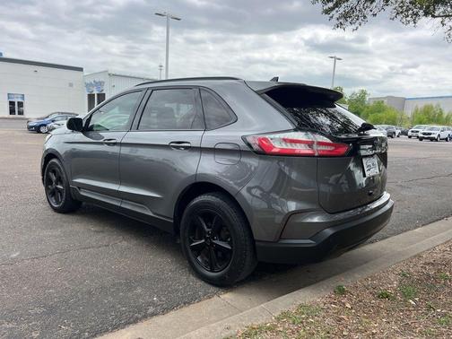 2021 Ford Edge SE