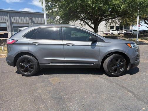 2021 Ford Edge SE