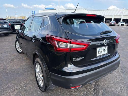 2020 Nissan Rogue Sport S