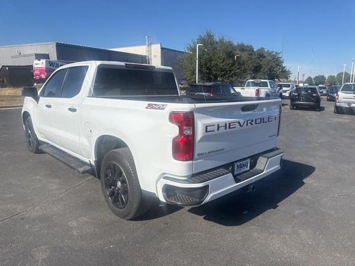 2022 Chevrolet Silverado 1500 Custom