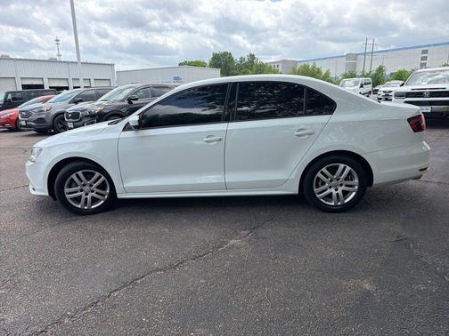 Pure White 2018 Volkswagen Jetta 1.4T S