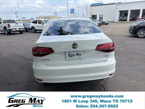 Pure White 2018 Volkswagen Jetta 1.4T S