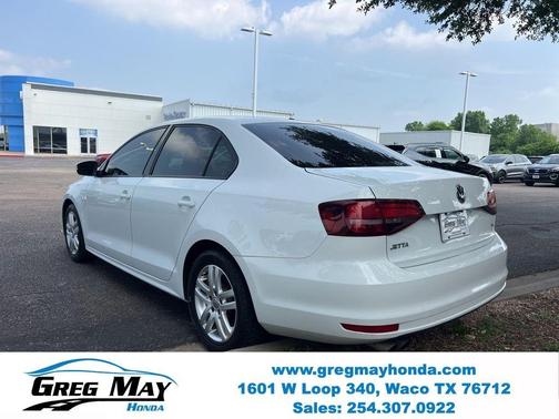 Pure White 2018 Volkswagen Jetta 1.4T S