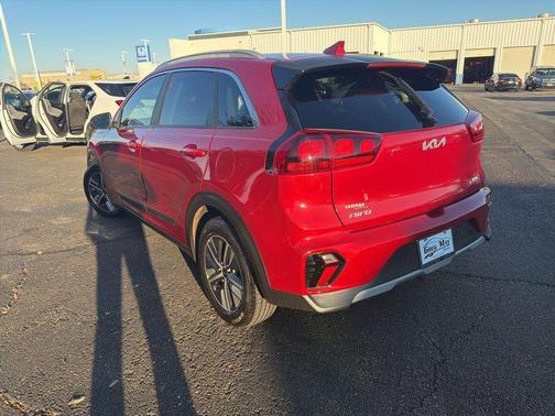 2022 Kia Niro LXS