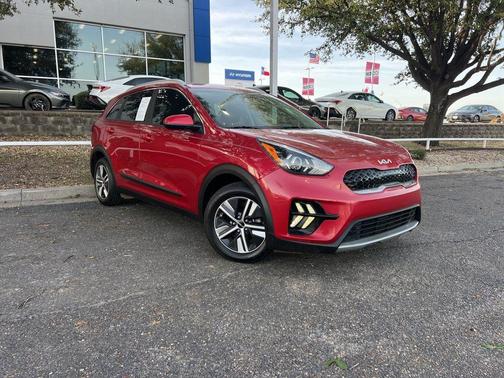 2022 Kia Niro LXS