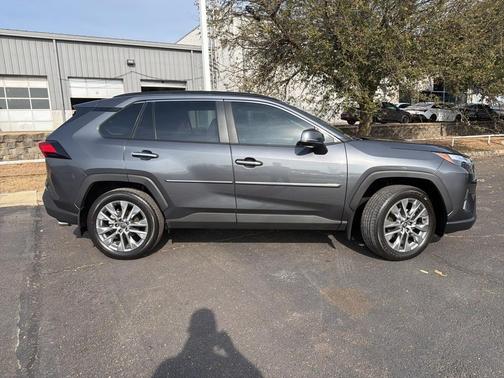 2025 Toyota RAV4 Limited