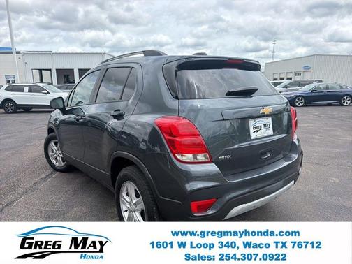 Shadow Gray Metallic 2021 Chevrolet Trax LT