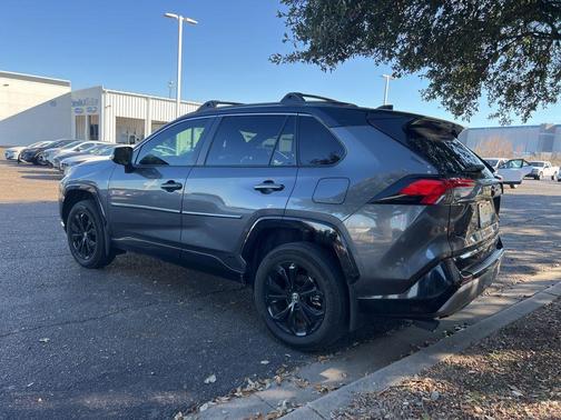 2024 Toyota RAV4 Hybrid XSE