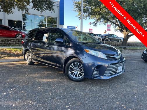 2018 Toyota Sienna XLE