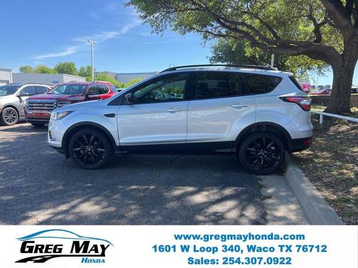 Ingot Silver Metallic 2018 Ford Escape SEL