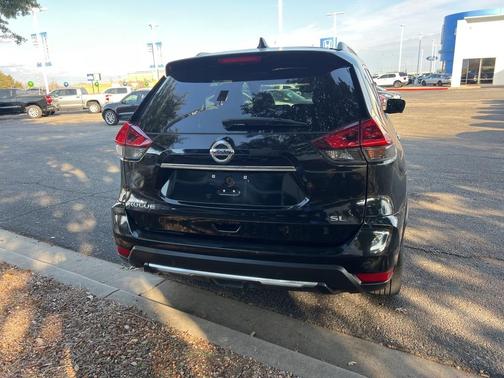 2020 Nissan Rogue SL