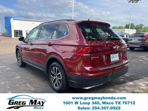 Cardinal Red Metallic 2019 Volkswagen Tiguan 2.0T SE