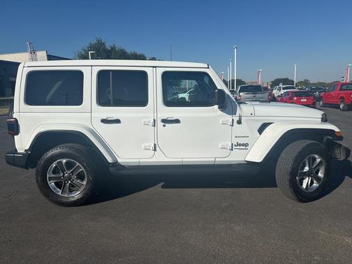 2022 Jeep Wrangler Unlimited Sahara