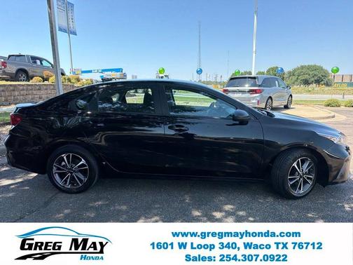 Aurora Black 2023 Kia Forte LXS