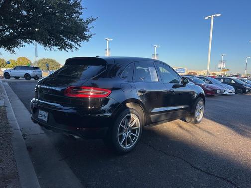 2018 Porsche Macan S