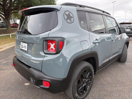 2017 Jeep Renegade Trailhawk