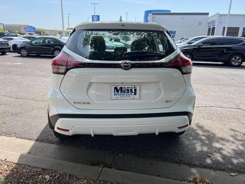 2023 Nissan Kicks SV