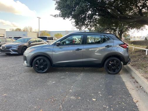 2023 Nissan Kicks S