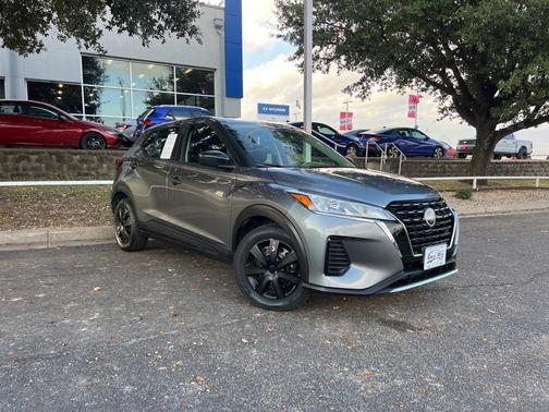 2023 Nissan Kicks S