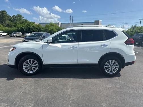 2020 Nissan Rogue SV