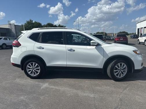2020 Nissan Rogue SV