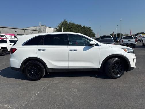 2019 Kia Sorento LX