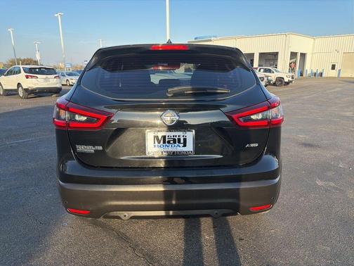 2022 Nissan Rogue Sport S