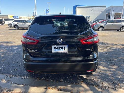 2022 Nissan Rogue Sport S