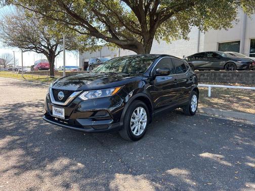 2022 Nissan Rogue Sport S