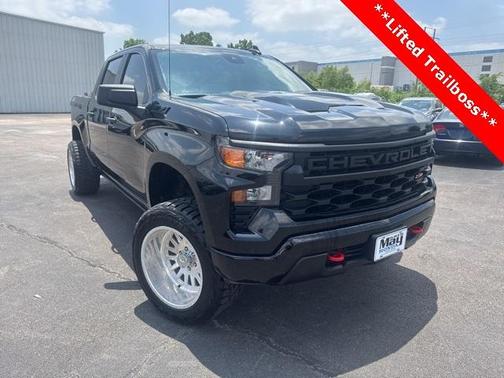 2023 Chevrolet Silverado 1500 Custom Trail Boss