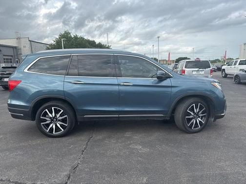 2020 Honda Pilot Touring 8-Passenger