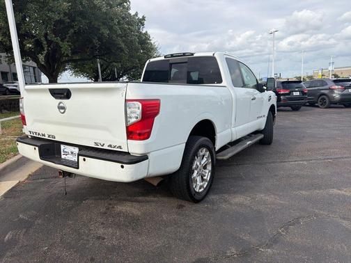 2017 Nissan Titan XD SV