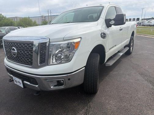 2017 Nissan Titan XD SV