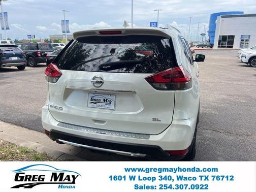 White 2018 Nissan Rogue SL