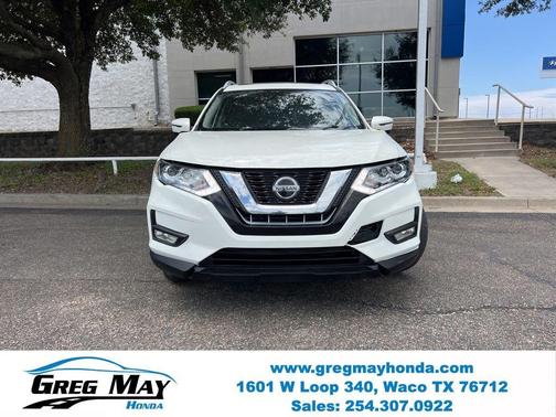 White 2018 Nissan Rogue SL